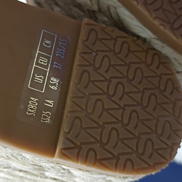 New Georgie Stuart Weitzman Tan Brown Wedge Espadrille Sandals SZ 6.5 - Picture 16 of 16